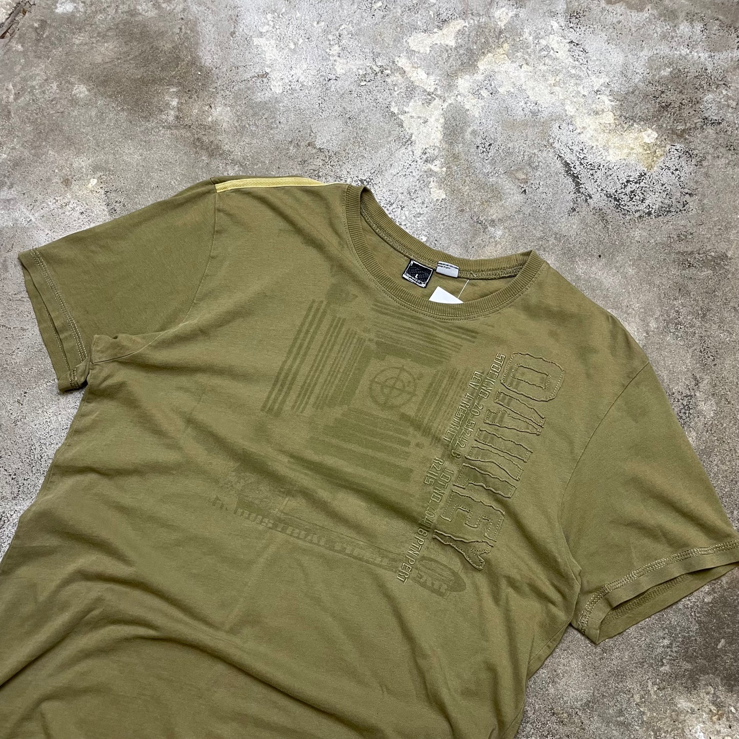 2007 Oakley tee (L)