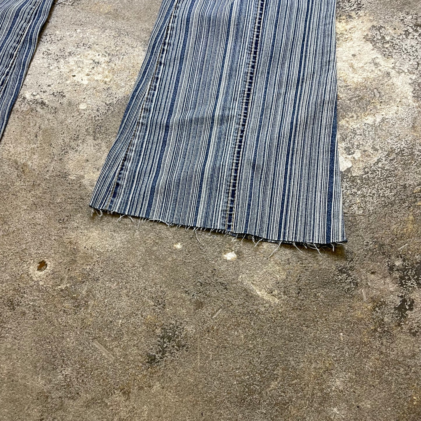 Flared Y2K Jeans (S)