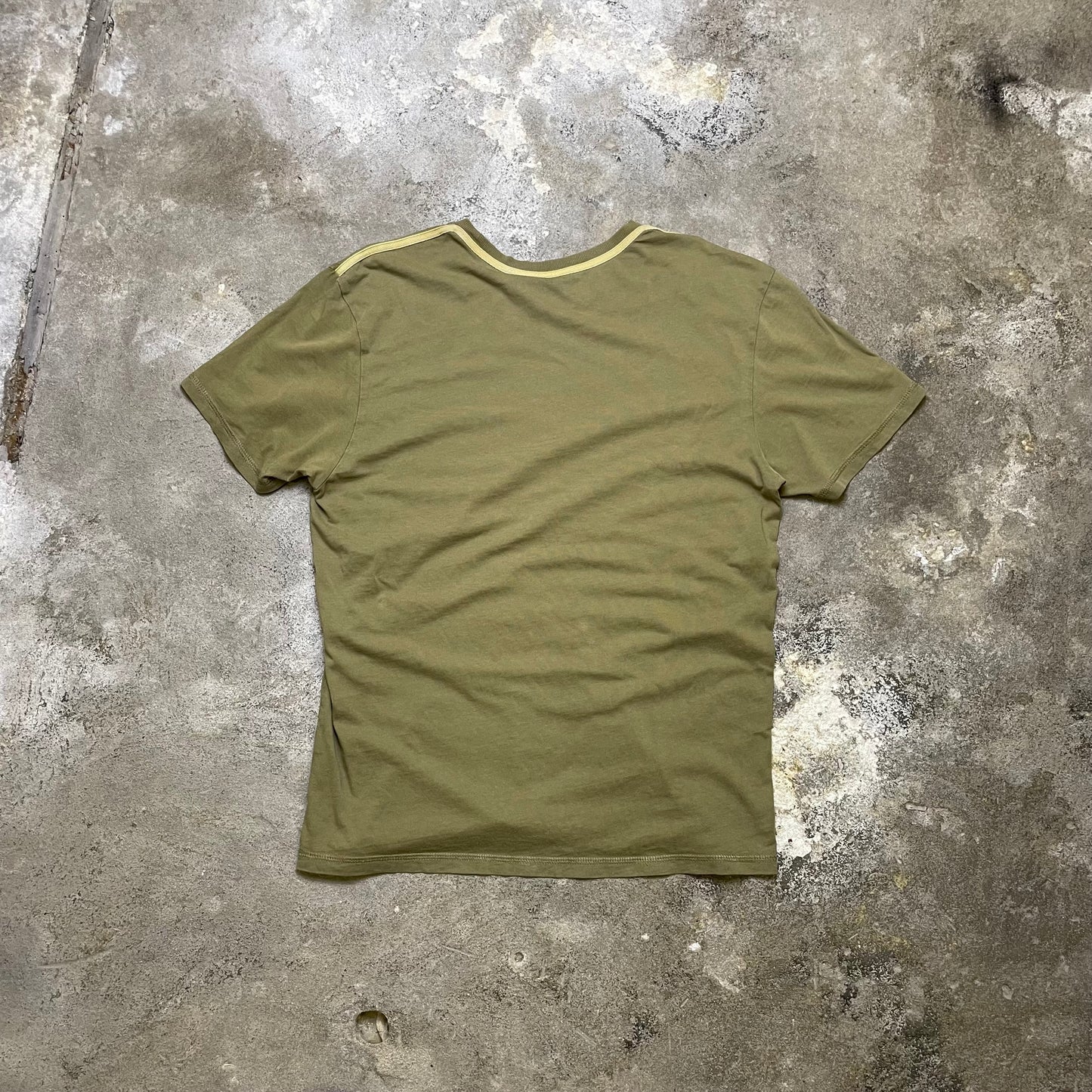 2007 Oakley tee (L)