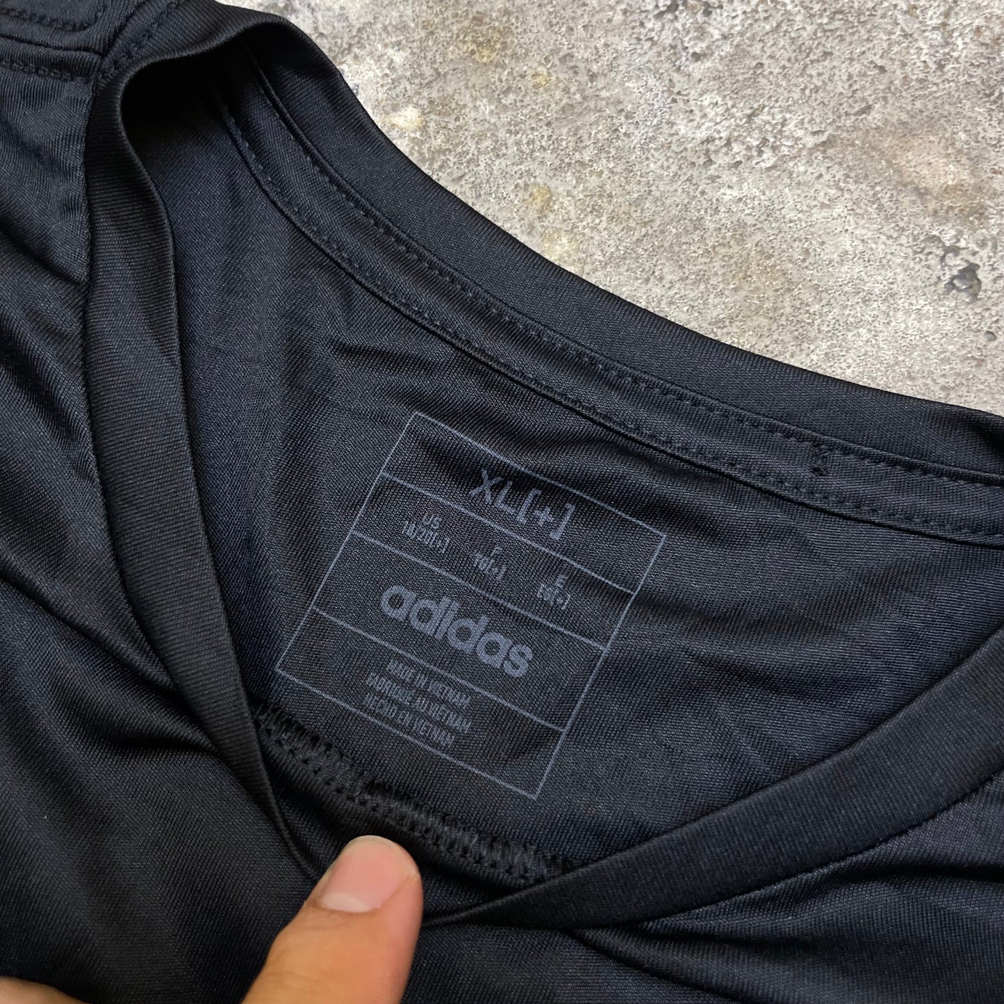 Adidas football tee (M)