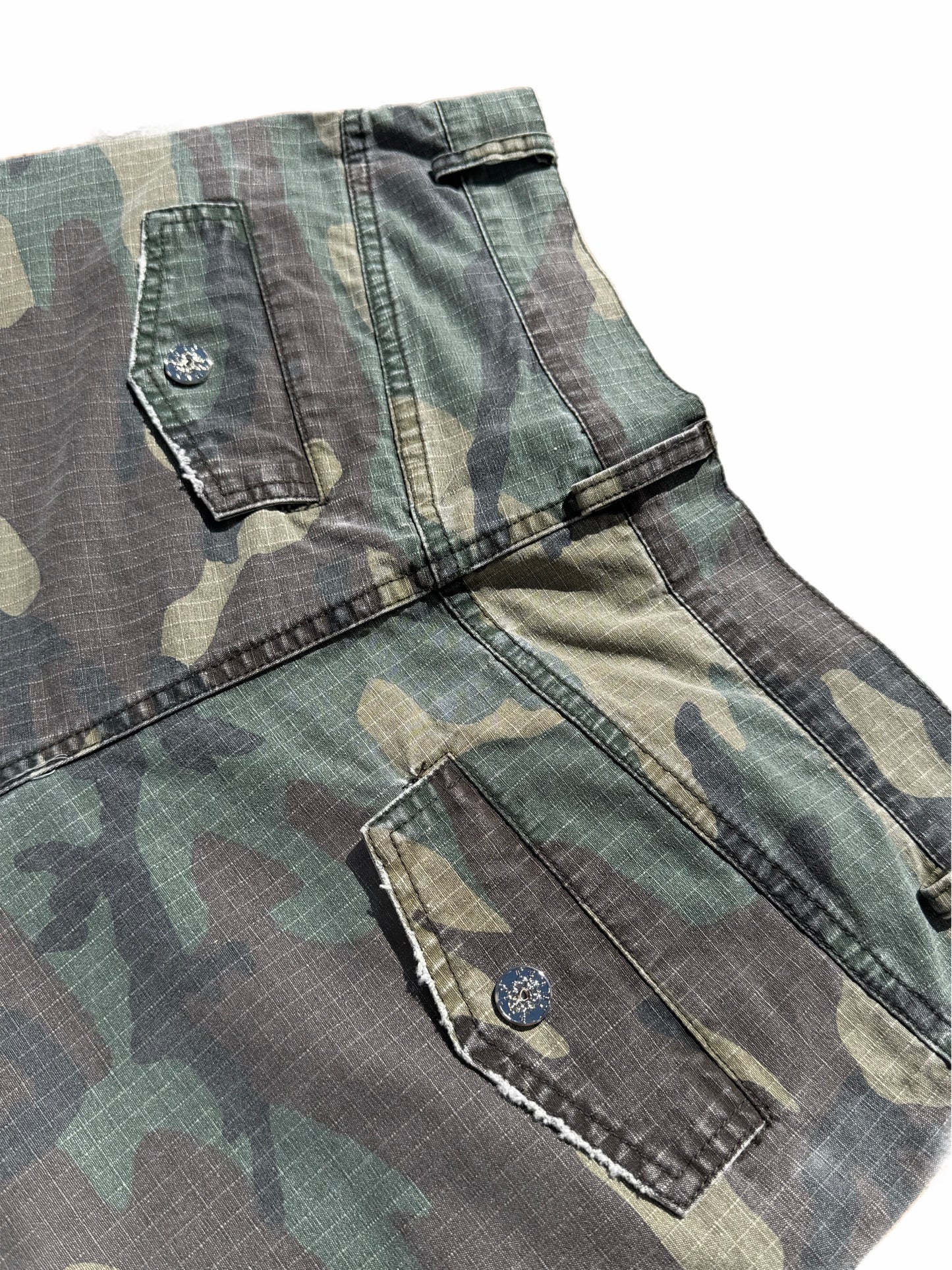 PennyClub Needlepunch Camo Cargo Shorts