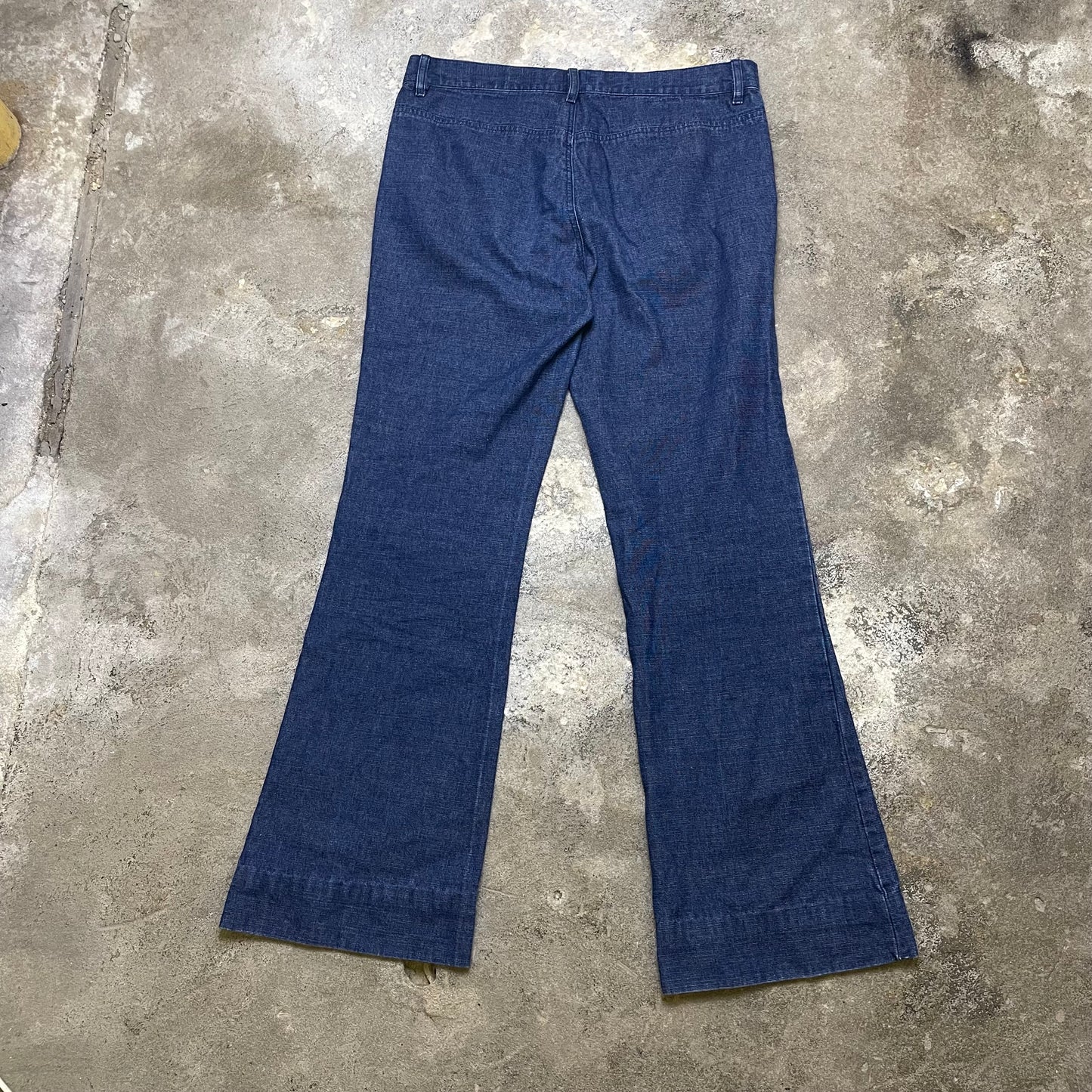Flared Y2K pants (L)