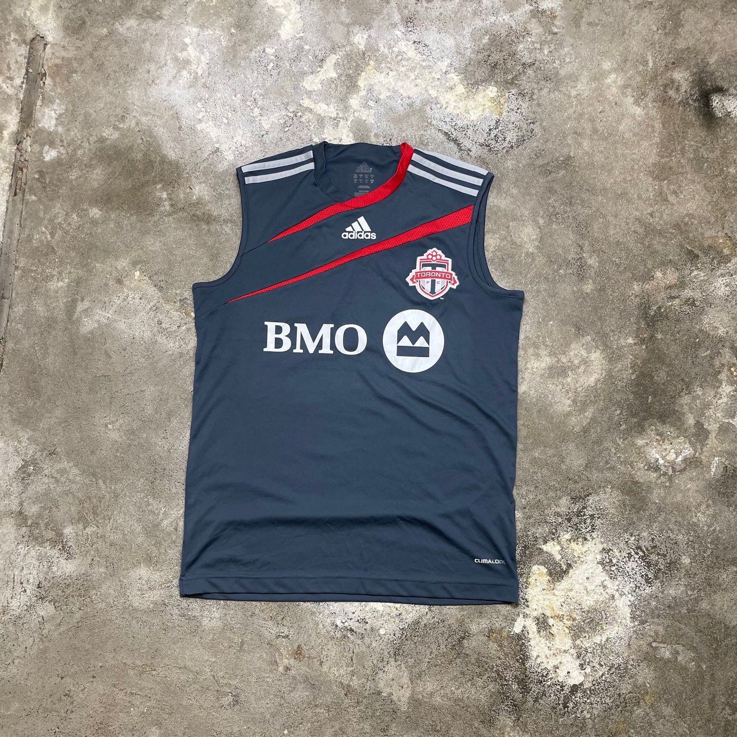 2008 Toronto FC sleeveless jersey (M)