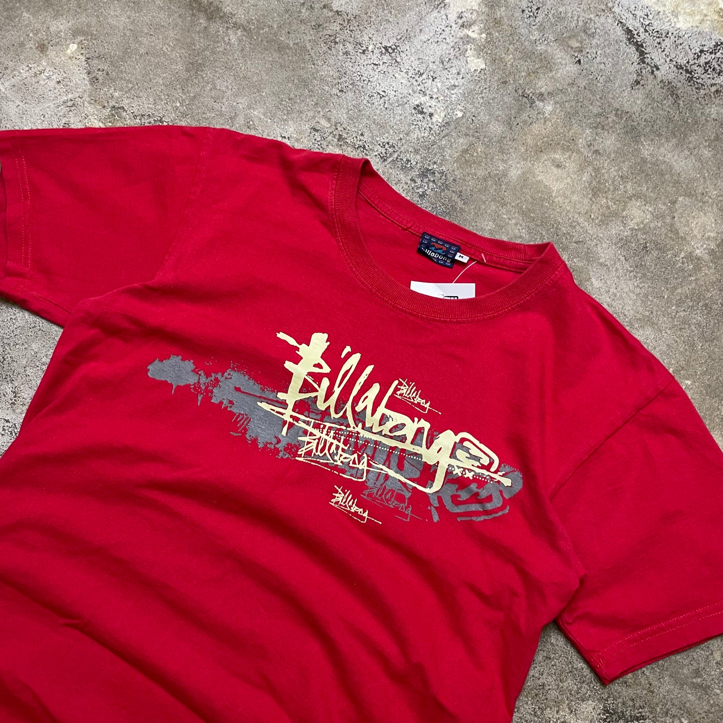 2000s Billlabong tee (M)