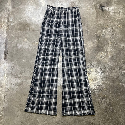 Flared Y2K checkered chinos (M)