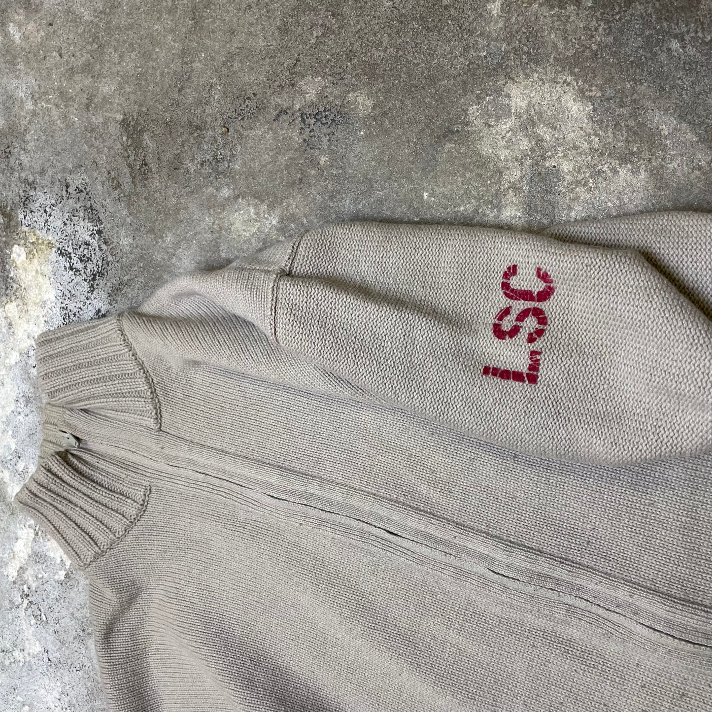 2004 Levi's zip up knit (XL)