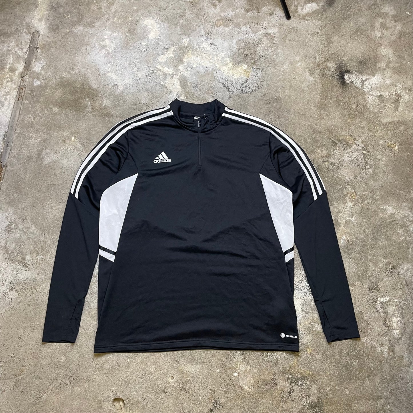Adidas quarter zip (XL)