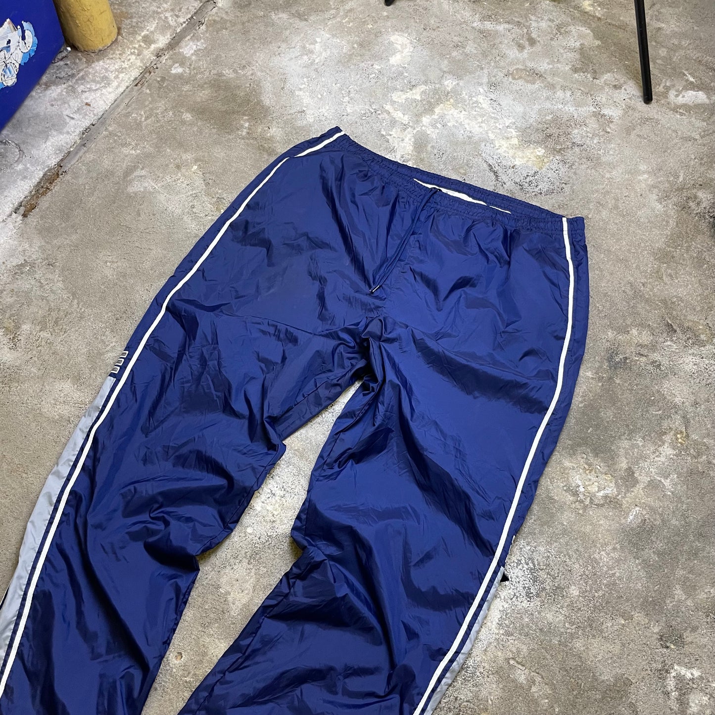 2002 Adidas trackpants (XL)