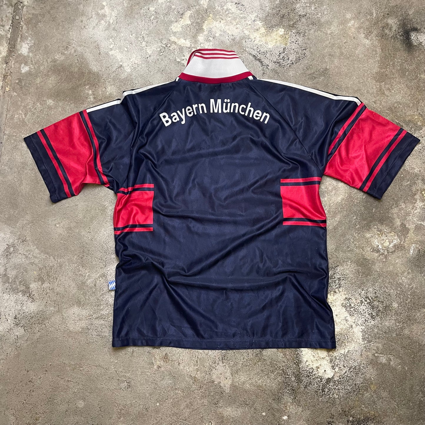 1997-99 FC Bayern München Home jersey (L)