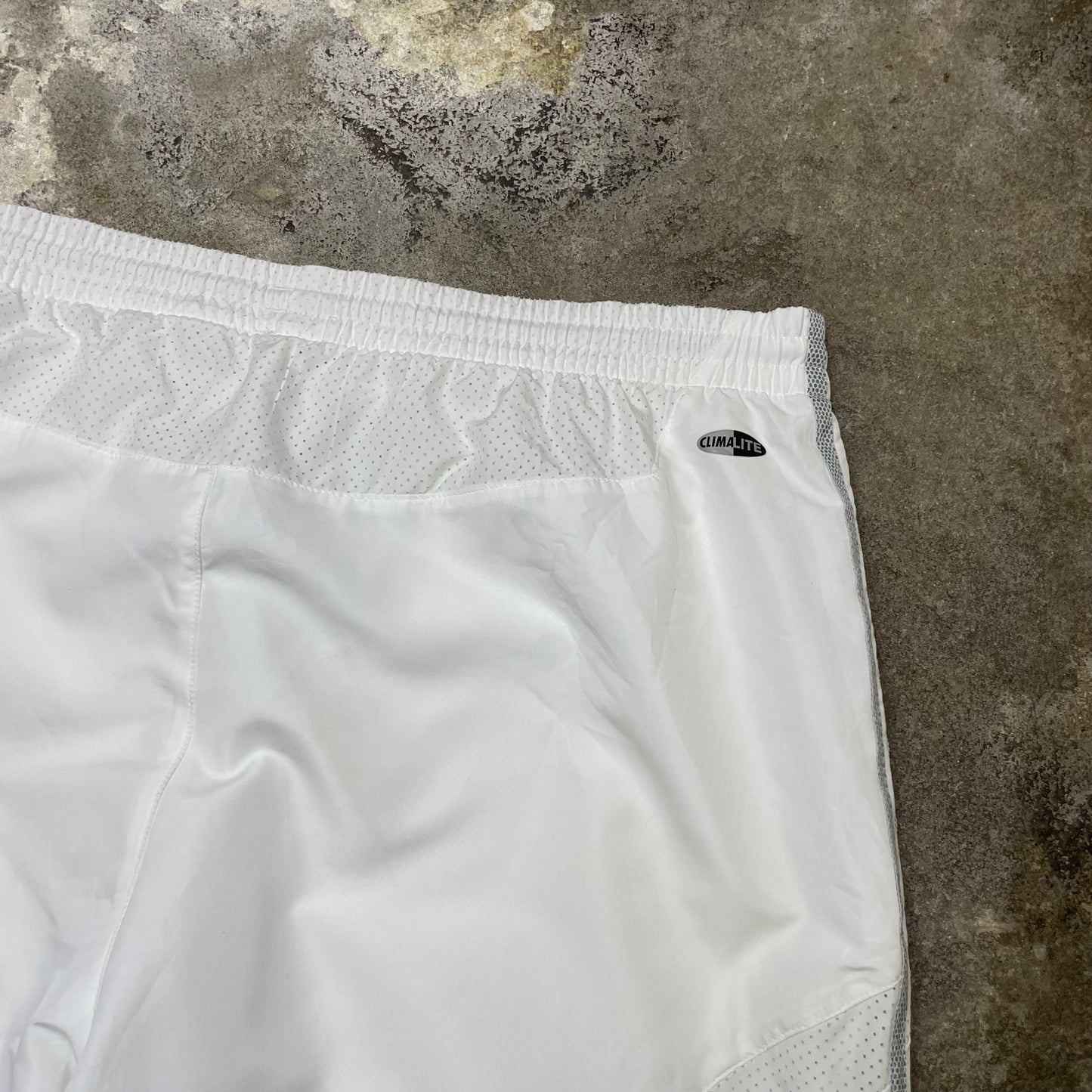 2006 Adidas trackpants (L)
