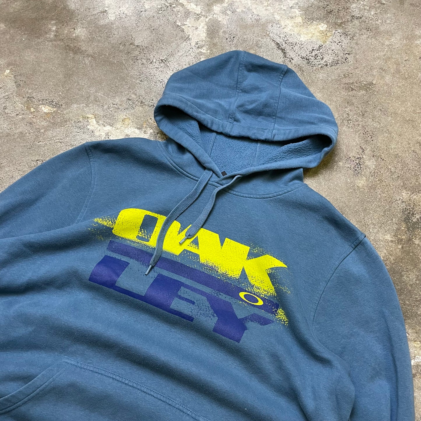 Oakley hoodie (L)