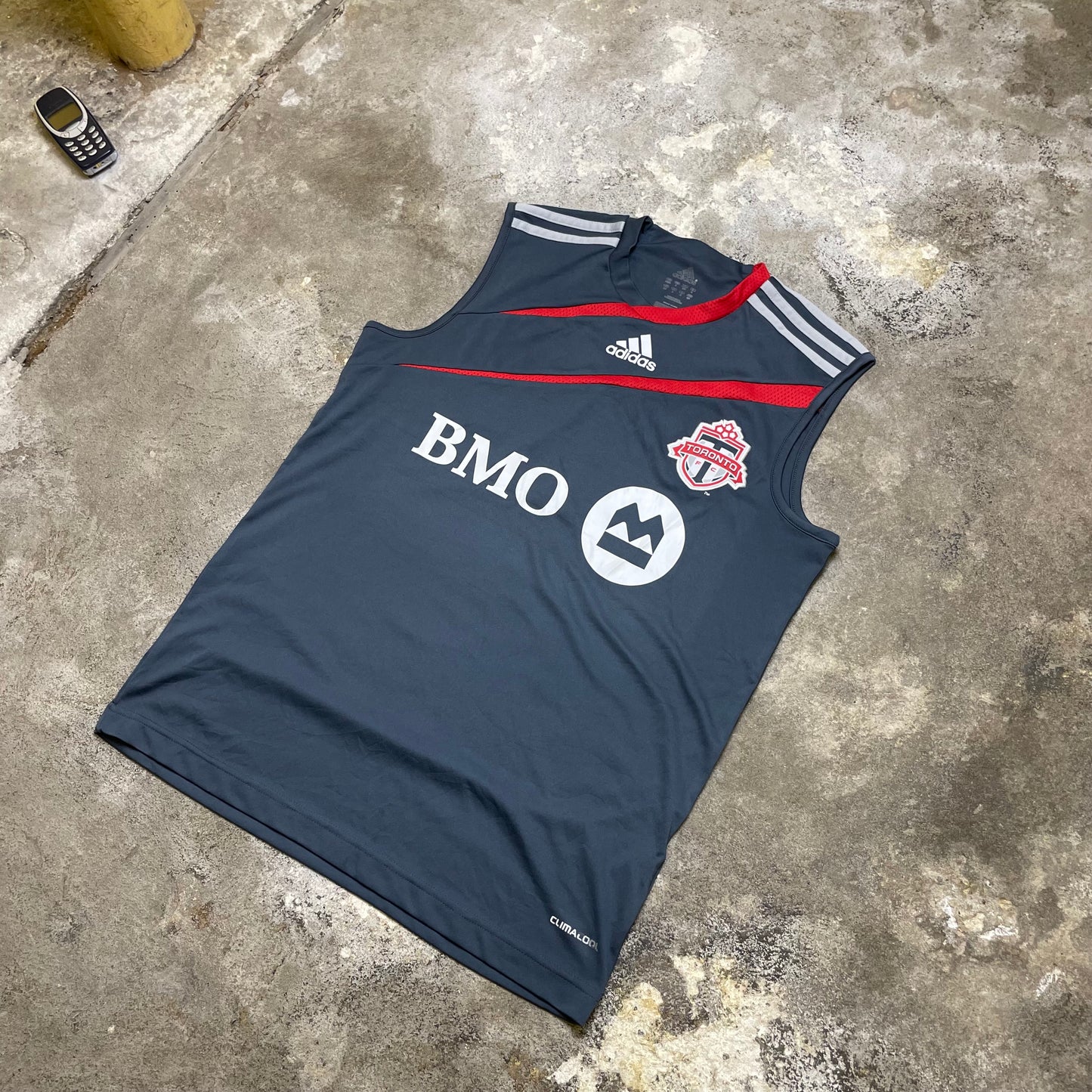 2008 Toronto FC sleeveless jersey (M)