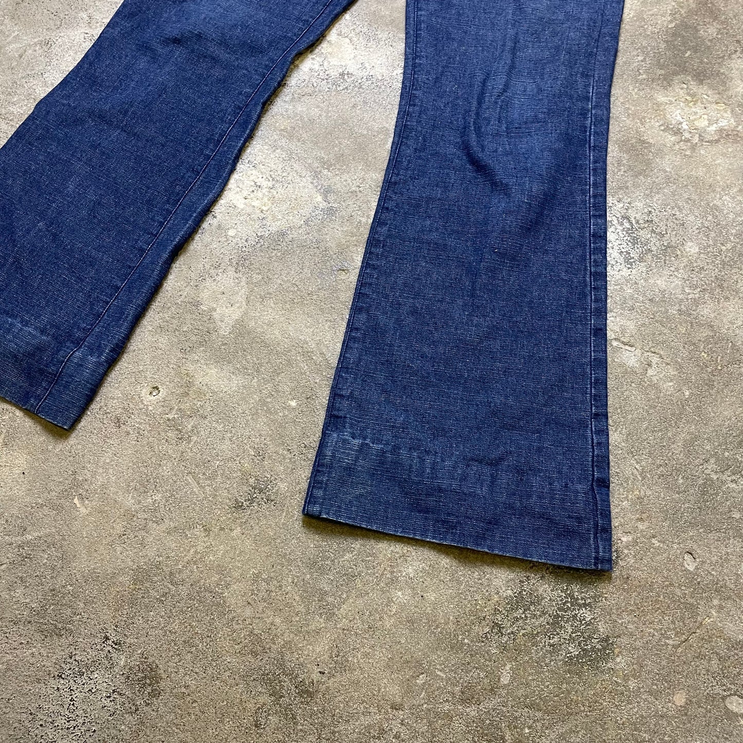 Flared Y2K pants (L)