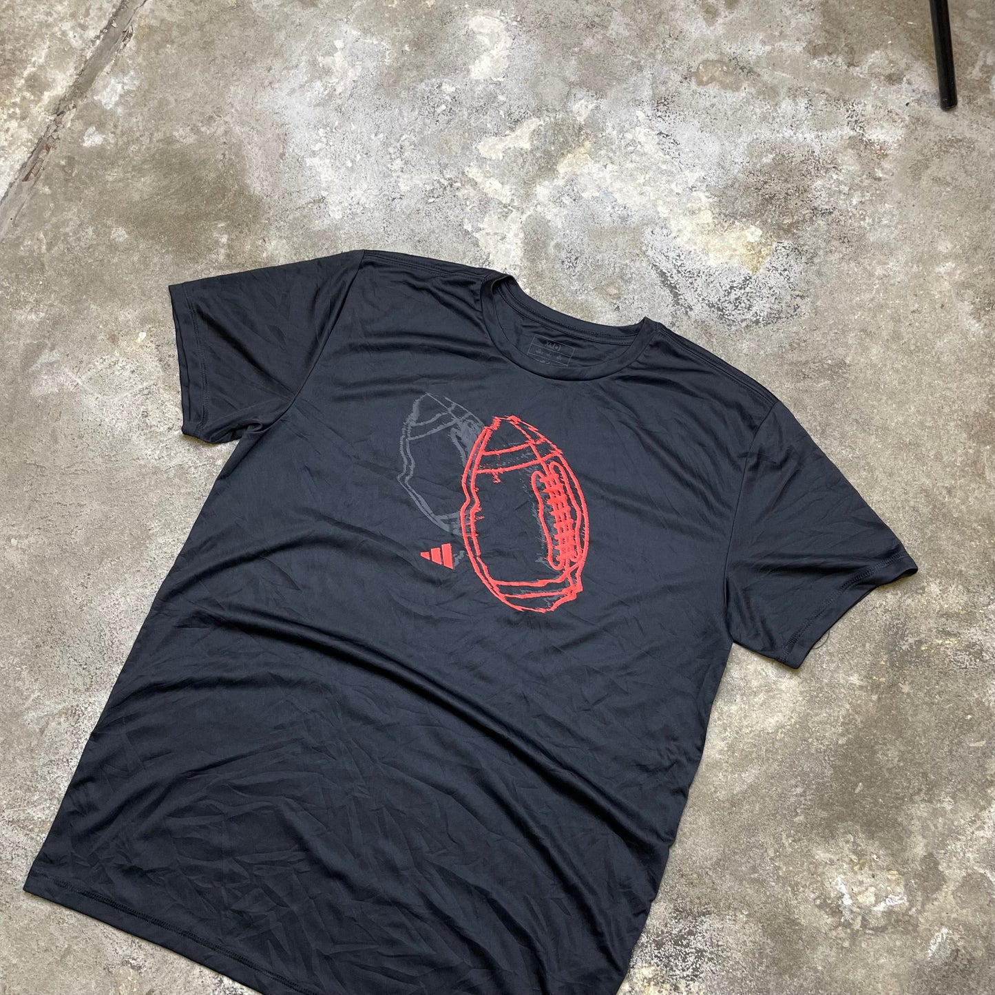 Adidas football tee (M)