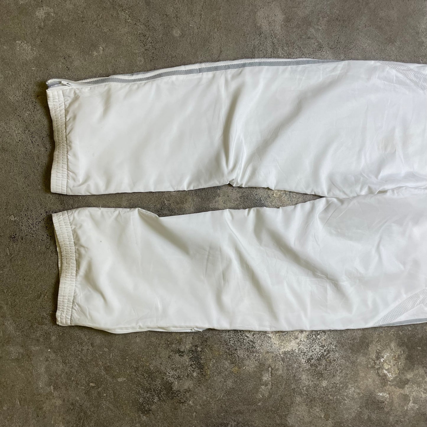 2006 Adidas trackpants (L)