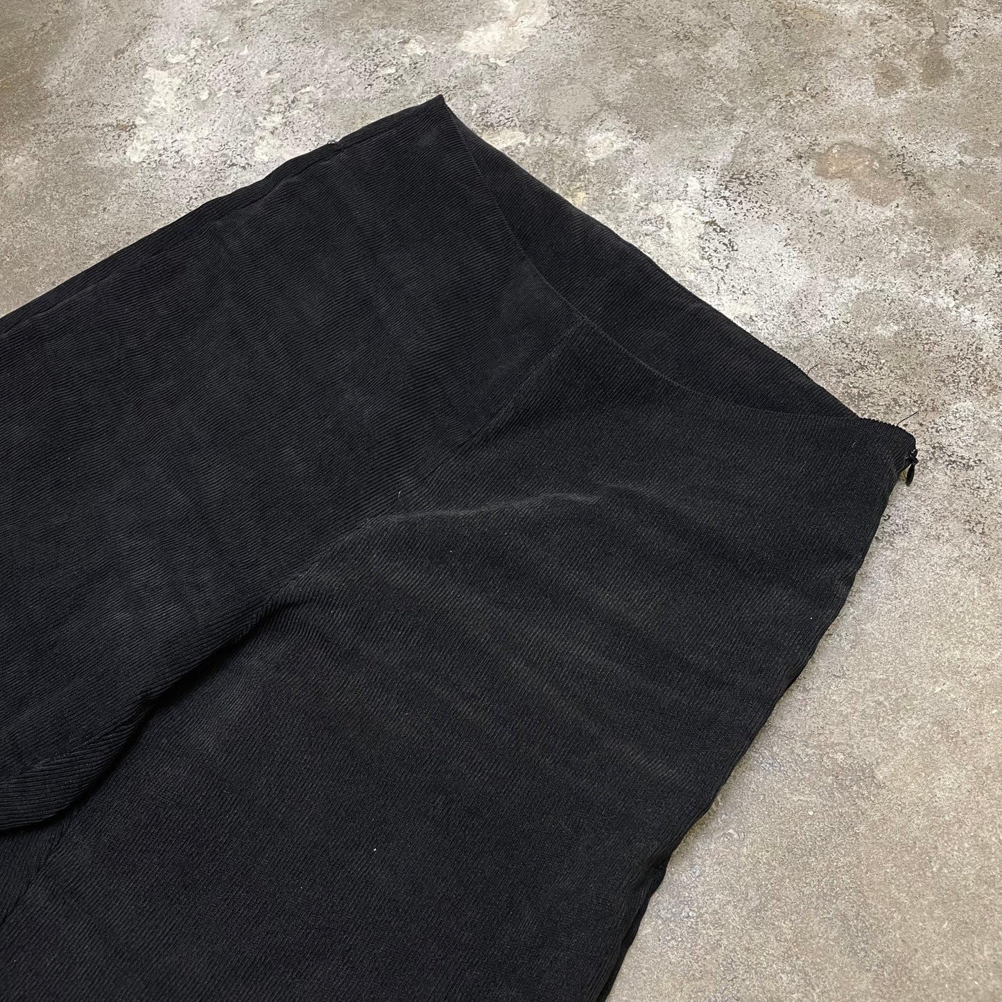 Extremely Flared Y2K Corduroy pants (S)
