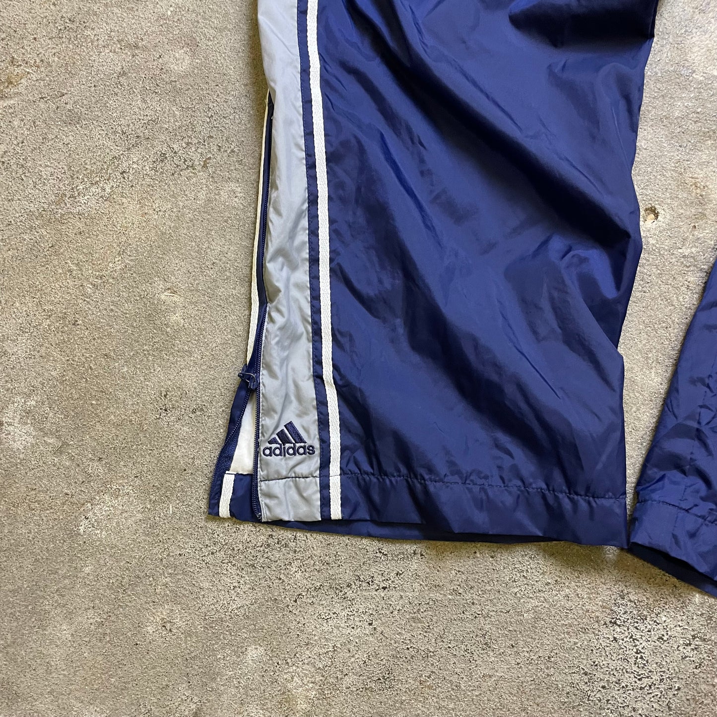 2002 Adidas trackpants (XL)