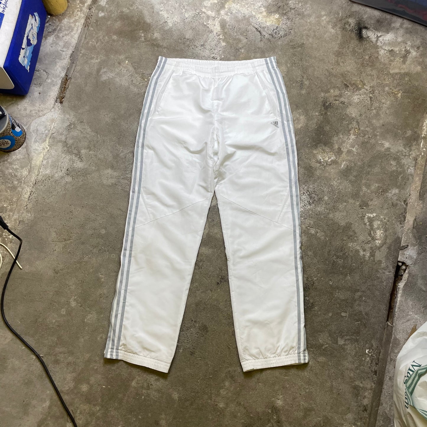 2006 Adidas trackpants (L)