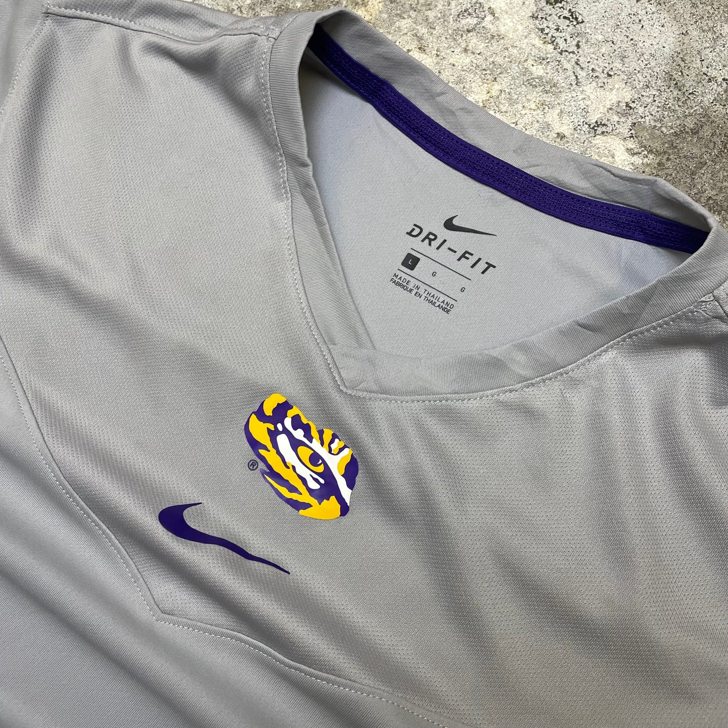 LSU Tigers tee (L)
