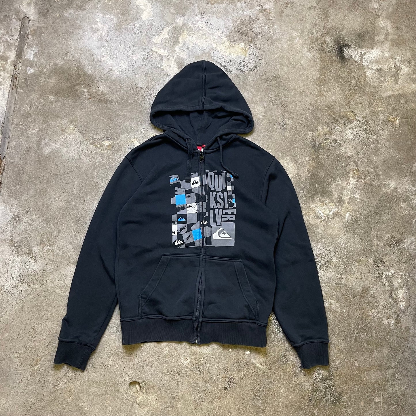 Quiksilver zip up hoodie (S)