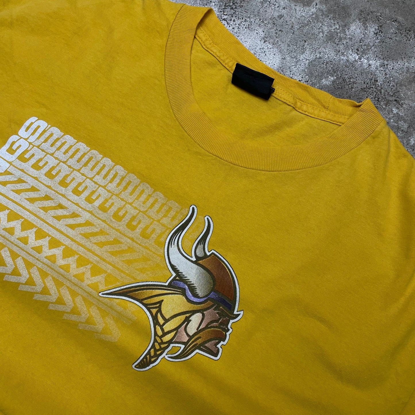 Minnesota Vikings tee (XL)