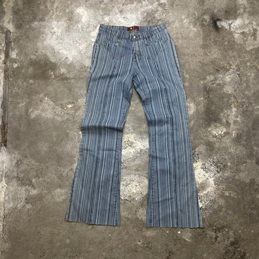 Flared Y2K Jeans (S)