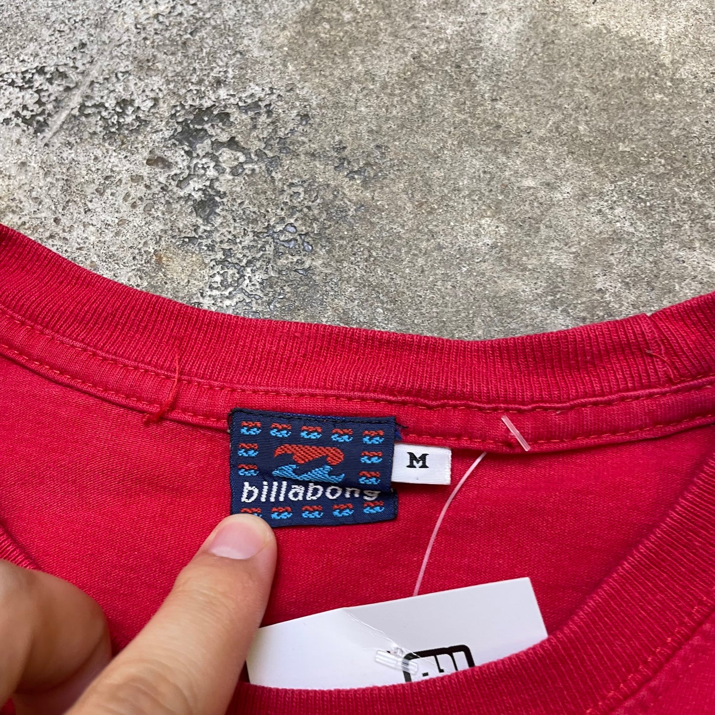 2000s Billlabong tee (M)