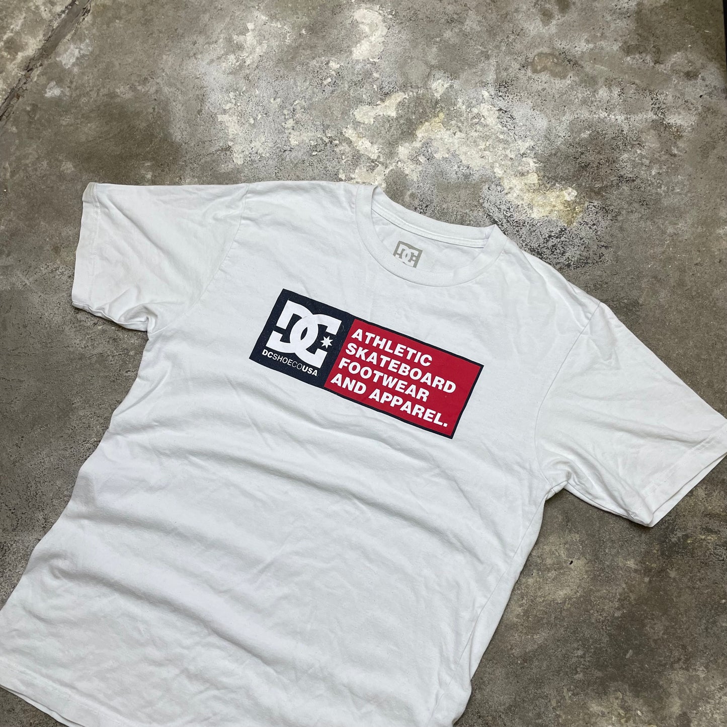 DC shoes tee (M)