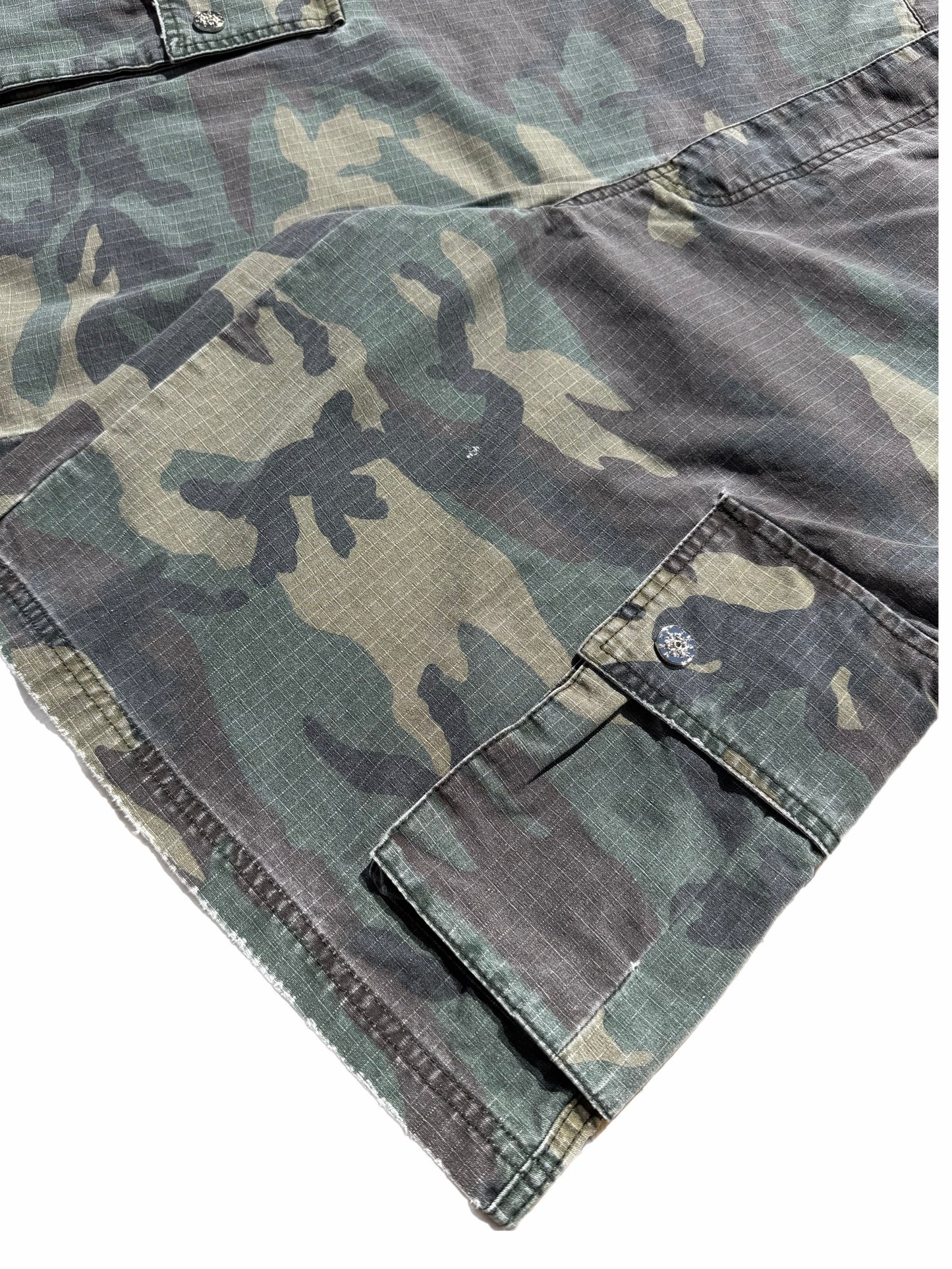 PennyClub Needlepunch Camo Cargo Shorts