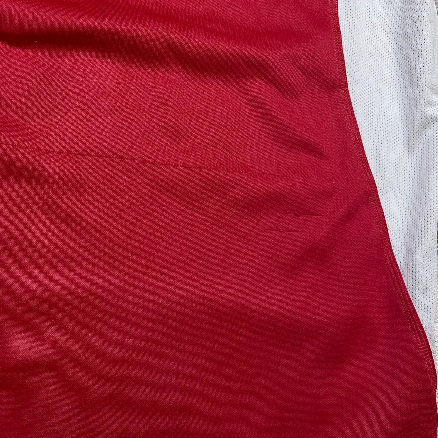 2000’s Nike center logo Jersey (L)